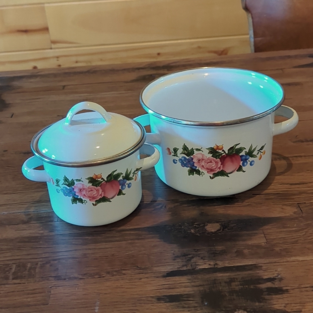 Mini Enamel Pots.